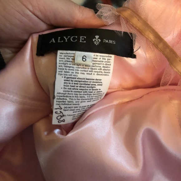 One shoulder bubblegum pink homecoming/ prom dress - Picture 6 of 8